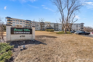 6700 S Brainard Ave Unit 102, Countryside, IL 60525