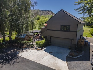 101 NE Marmot Ln, Prineville, OR 97754