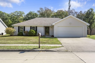 576 E Clearview Dr, Columbia, MO 65202