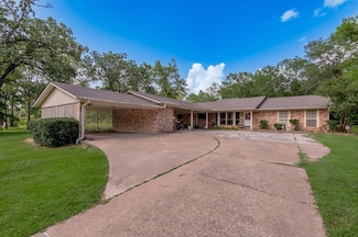 459 Brookwood Dr, Diboll, TX 75941