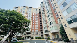 2726 Gallows Rd Unit 807, Vienna, VA 22180