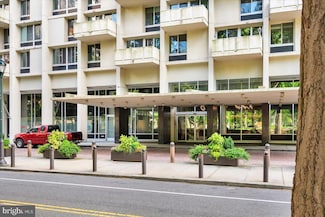 604 36 S Washington Square Unit 3011, Philadelphia, PA 19106