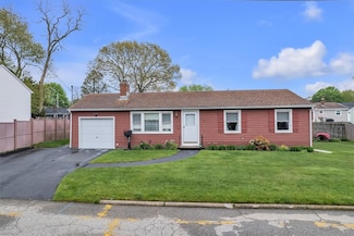 143 Beverly Rd, Riverside, RI 02915