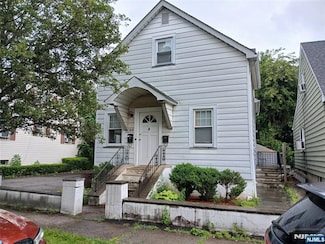22 Rose St, East Rutherford, NJ 07073