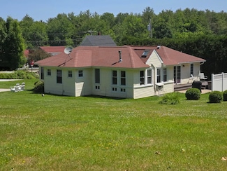 135 Hotel Rd, Auburn, ME 04210