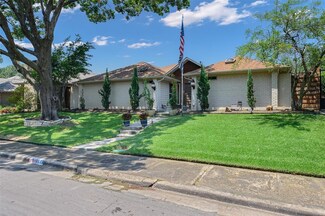 6123 Black Berry Ln, Dallas, TX 75248