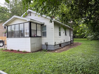 1008 Cooper Ave, Kalamazoo, MI 49048