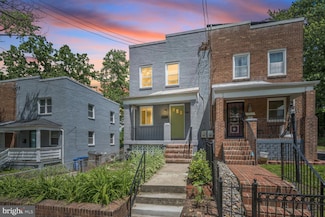 561 45th St NE, Washington, DC 20019