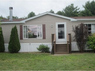 11 Cammett Dr, Raymond, NH 03077