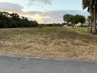 8813 Pioneer Rd, West Palm Beach, FL 33411