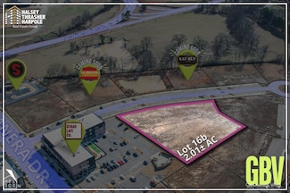 16 Carnaby St, Jonesboro, AR 72401