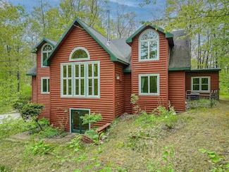 5860 Honey Dr, Harrison, MI 48625