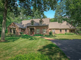10641 Old Plantation Dr, Evansville, IN 47725