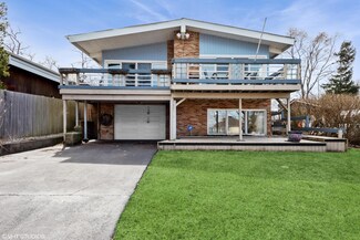7501 Oak Ave, Gary, IN 46403