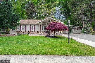 2024 Woodside Ln, Broomall, PA 19008