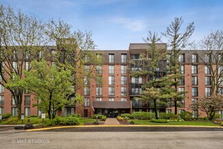 123 Acacia Cir Unit 405, Indian Head Park, IL 60525