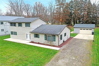 936 Rosegarden Dr NE, Warren, OH 44484