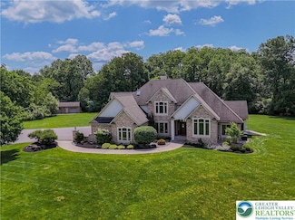 2650 Eagle Ln, Hellertown, PA 18055