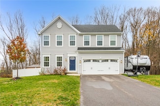 5861 Tweed Trail, Farmington, NY 14425