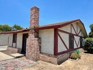 2147 S Divisadero St, Visalia, CA 93277