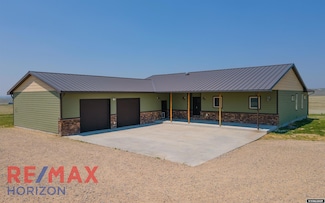 24 Stinson Rd, Douglas, WY 82633