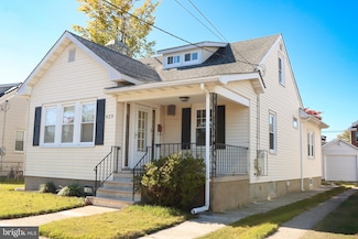429 Hutchinson St, Trenton, NJ 08610