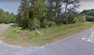 5805 Bartlett Dr, Greensboro, NC 27406