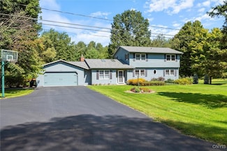 6081 Holcomb Hill Rd, La Fayette, NY 13084