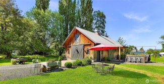 329 Columbia St, Sumas, WA 98295