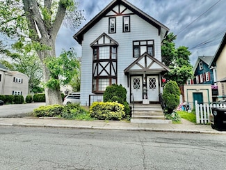23 Foster St Unit 1, Salem, MA 01970