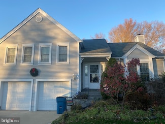 7026 Polins Ct, Alexandria, VA 22306