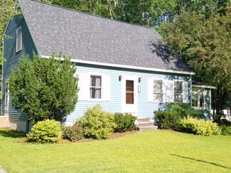 16 Peterson Cir, Concord, NH 03303