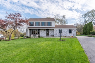 1170 Tanglewood Ct, Brookfield, WI 53005