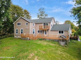 132 Highbridge Rd, West Coxsackie, NY 12192