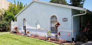 6283 Allen St, Jupiter, FL 33458