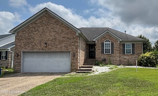 8107 Applegate Ct, Louisville, KY 40228