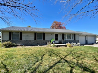 104 S Fordice St, Russellville, IN 46175