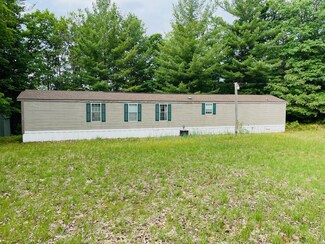 6057 E Trail Ridge Rd, Fountain, MI 49410