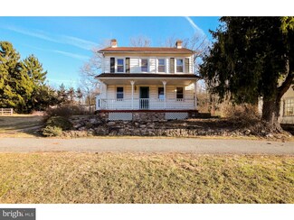 1443 Parkland Rd, Coopersburg, PA 18036