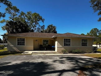 231 14th St NE, Naples, FL 34120