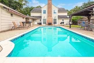 1807 Saddlecreek Dr, Houston, TX 77090