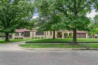 307 N Roosevelt St, Wichita, KS 67208