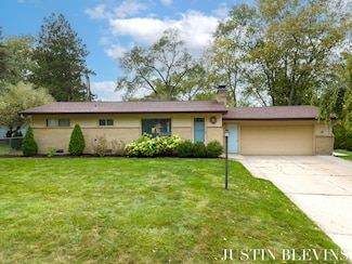 551 Saint Clair Ave NW, Grand Rapids, MI 49534