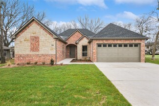 306 W Mclain Dr, Sherman, TX 75092