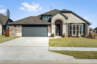 1017 Firecracker Dr, Fort Worth, TX 76247