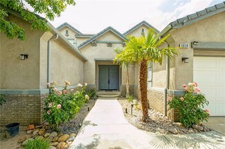 6838 Miramar Ln, Palmdale, CA 93551