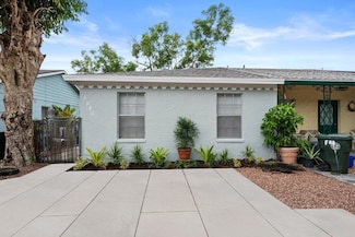 5880 S 38th St, Greenacres, FL 33463