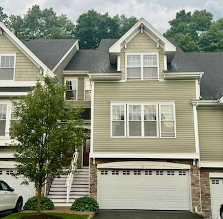 50 Lawrence Ave Unit 50, Danbury, CT 06810