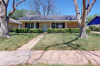 8522 Concho St, Houston, TX 77036