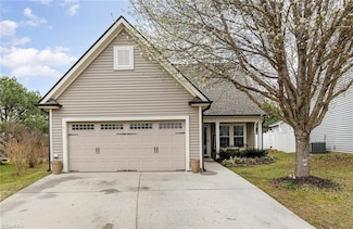 5718 Misty Meadows Ct, Clemmons, NC 27012